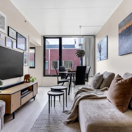 Cozy - Unique Paintings شقة ترومسو