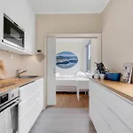Apartment Cozy - Unique Paintings Tromso