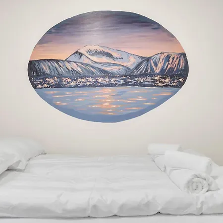 Apartment Cozy - Unique Paintings Tromso